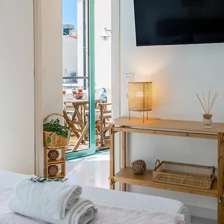 Theseus Zen Luxury - Natural Living Apartment